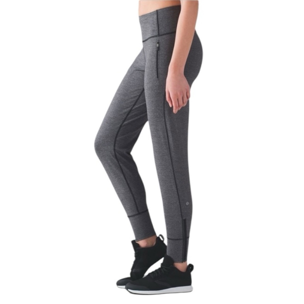 EUC Lululemon Fresh Tracks Pant II ** Heathered Black Size 4